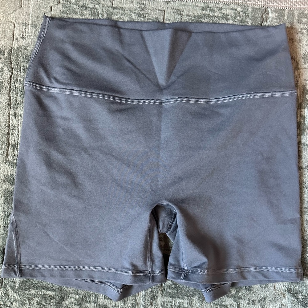 Fleo True High Contour Gray Shorts